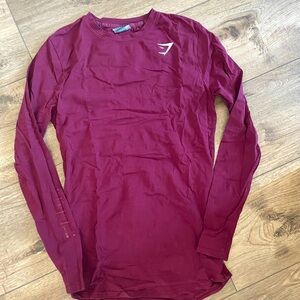 Long sleeve Gymshark- flaw please read